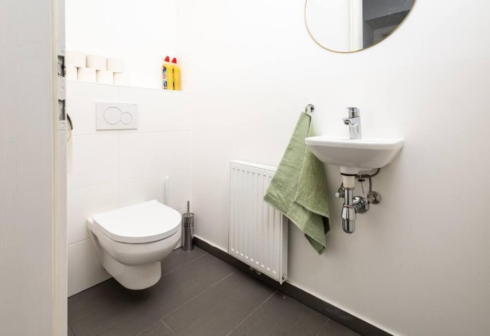 Orestaliving - 2Br On The Danube Canal 비엔나 외부 사진