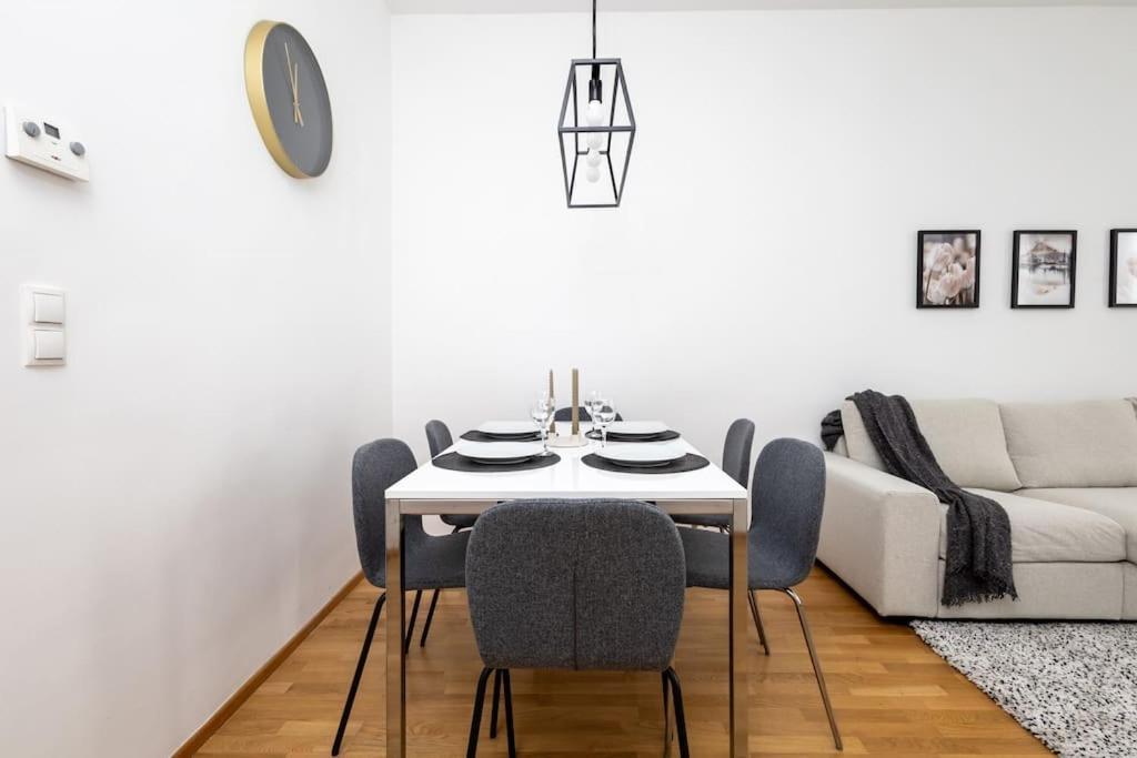 Orestaliving - 2Br On The Danube Canal 비엔나 외부 사진