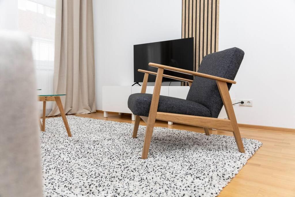 Orestaliving - 2Br On The Danube Canal 비엔나 외부 사진