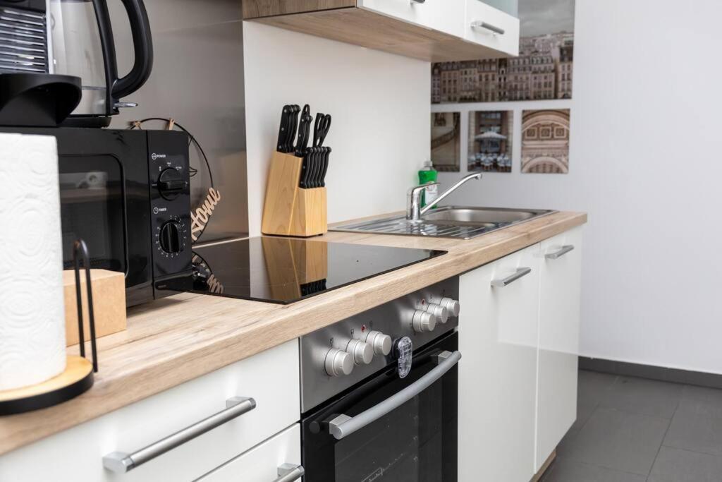Orestaliving - 2Br On The Danube Canal 비엔나 외부 사진